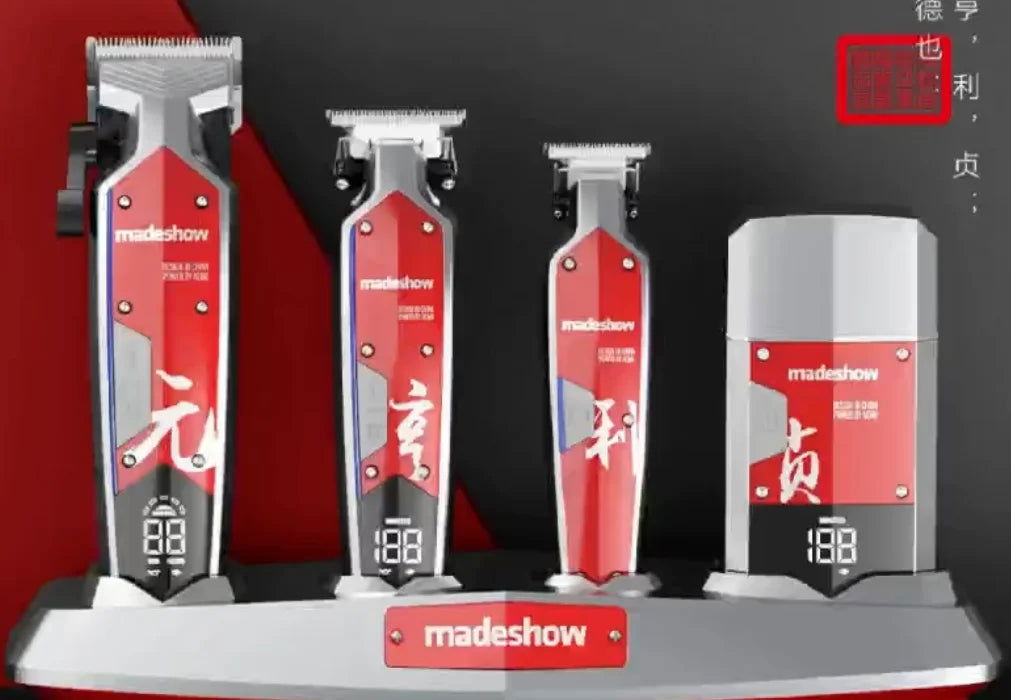Madeshow 4-teiliges Barber-Set auf Ladestation, rote Präsentation