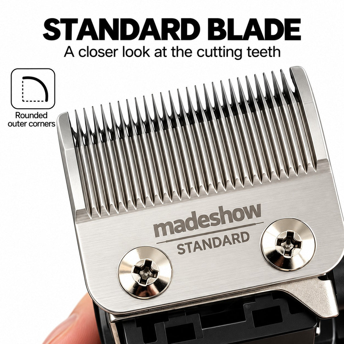 Madeshow M10+ STANDARD刃の拡大写真。切断用の刃先、丸みのある外側の角、固定ネジを表示