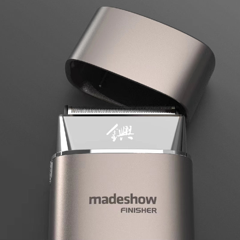ヘッドカバー付きグレーのMadeshow M7